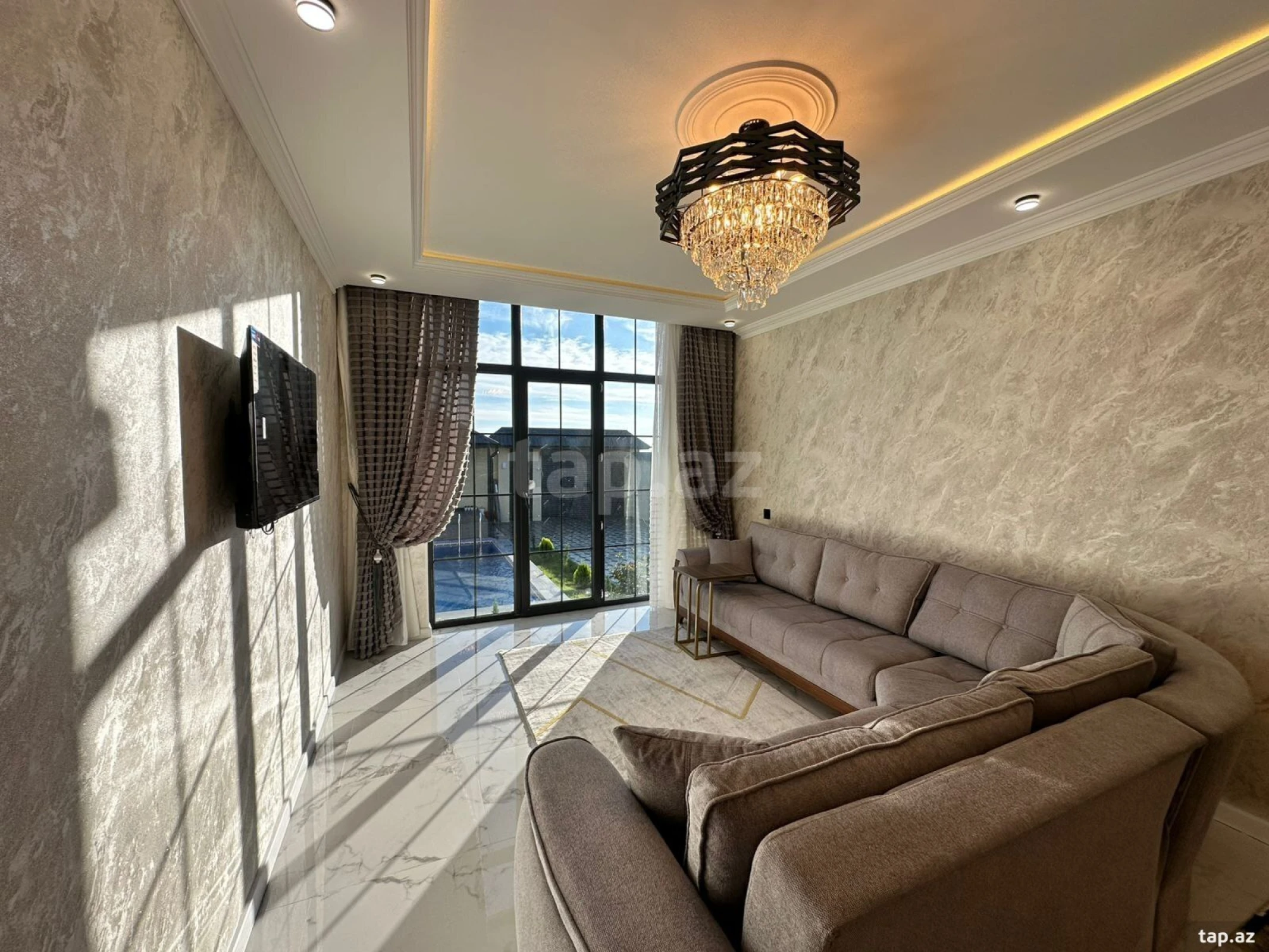 Kirayə verilir 3 otaqlı həyət evi