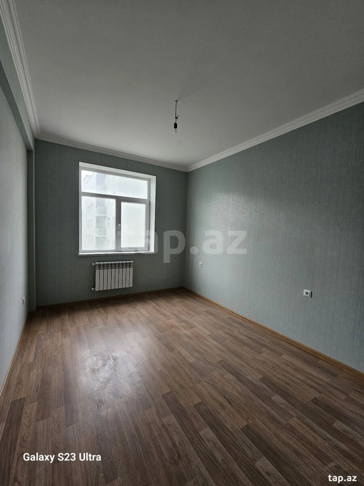 Satılır 3 otaqlı yeni tikili 77 m²