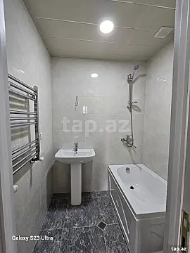 Satılır 3 otaqlı yeni tikili 77 m²