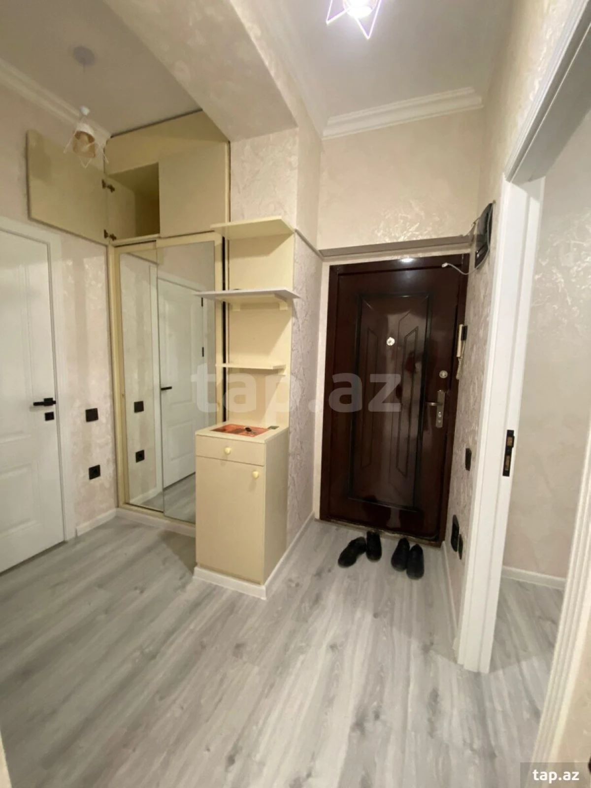 Kirayə verilir 3 otaqlı yeni tikili 57 m²