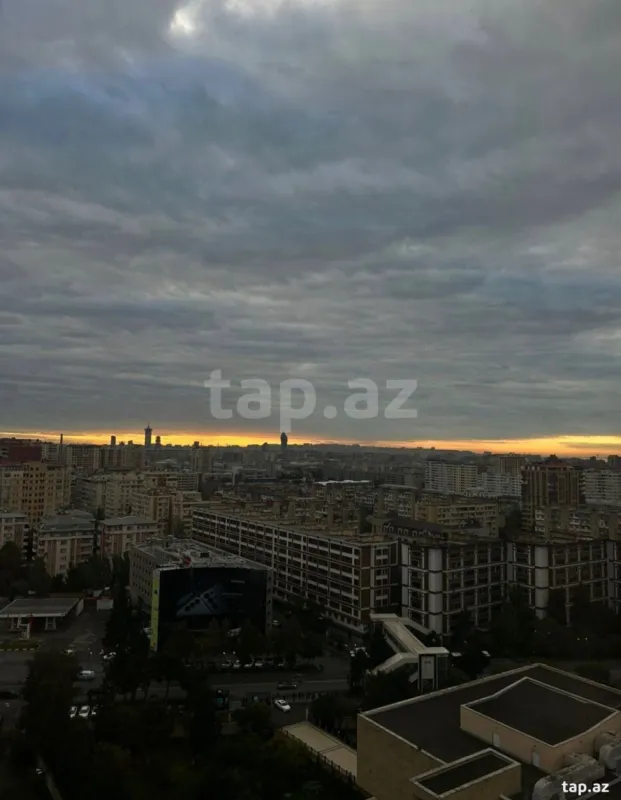 Kirayə verilir 2 otaqlı yeni tikili 80 m²