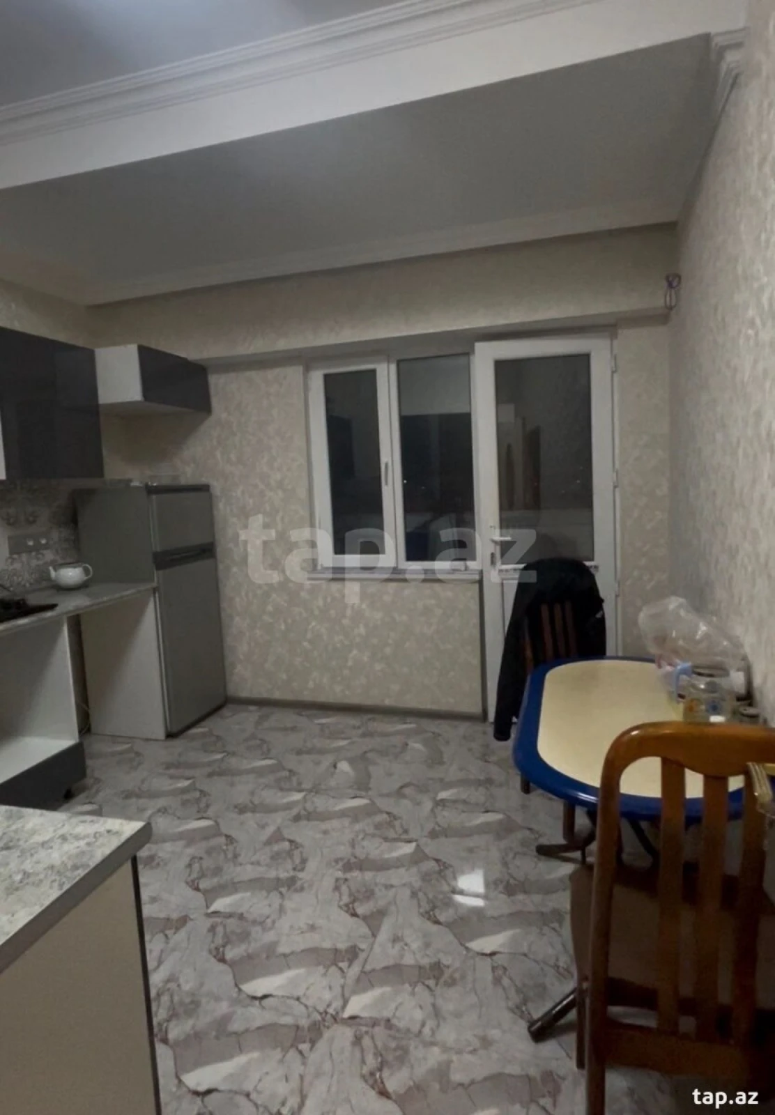 Kirayə verilir 2 otaqlı yeni tikili 80 m²