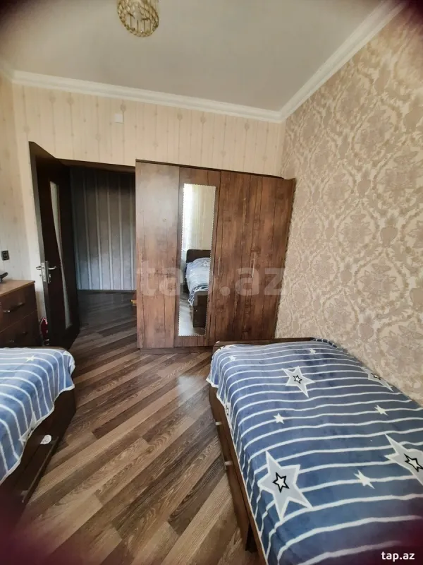 Satılır 5 otaqlı həyət evi