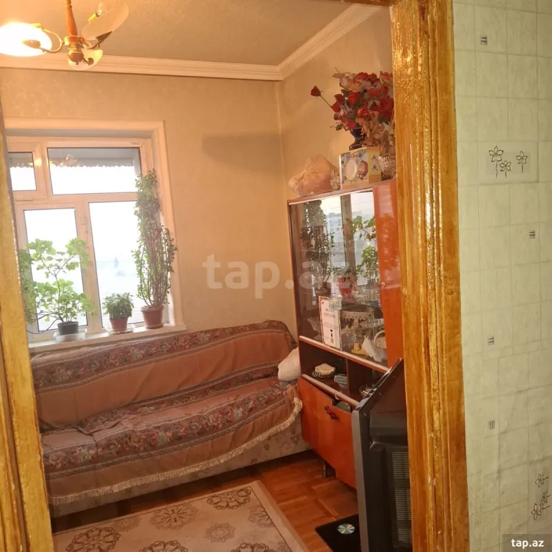 Satılır 4 otaqlı mənzil 85 m²