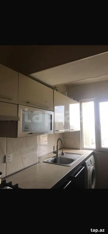 Kirayə verilir 3 otaqlı mənzil 100 m²