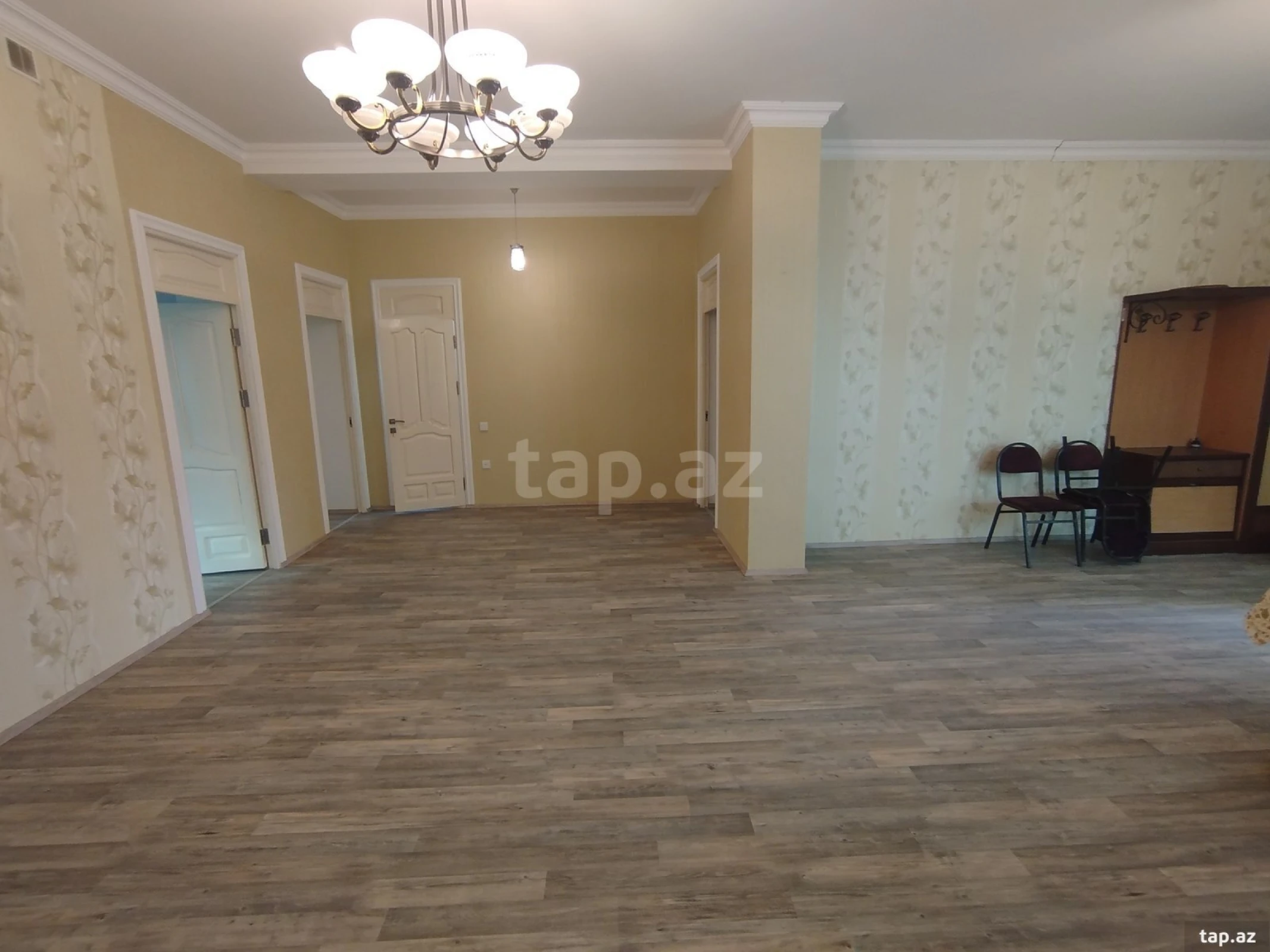 Satılır 5 otaqlı həyət evi