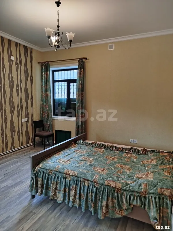 Satılır 5 otaqlı həyət evi