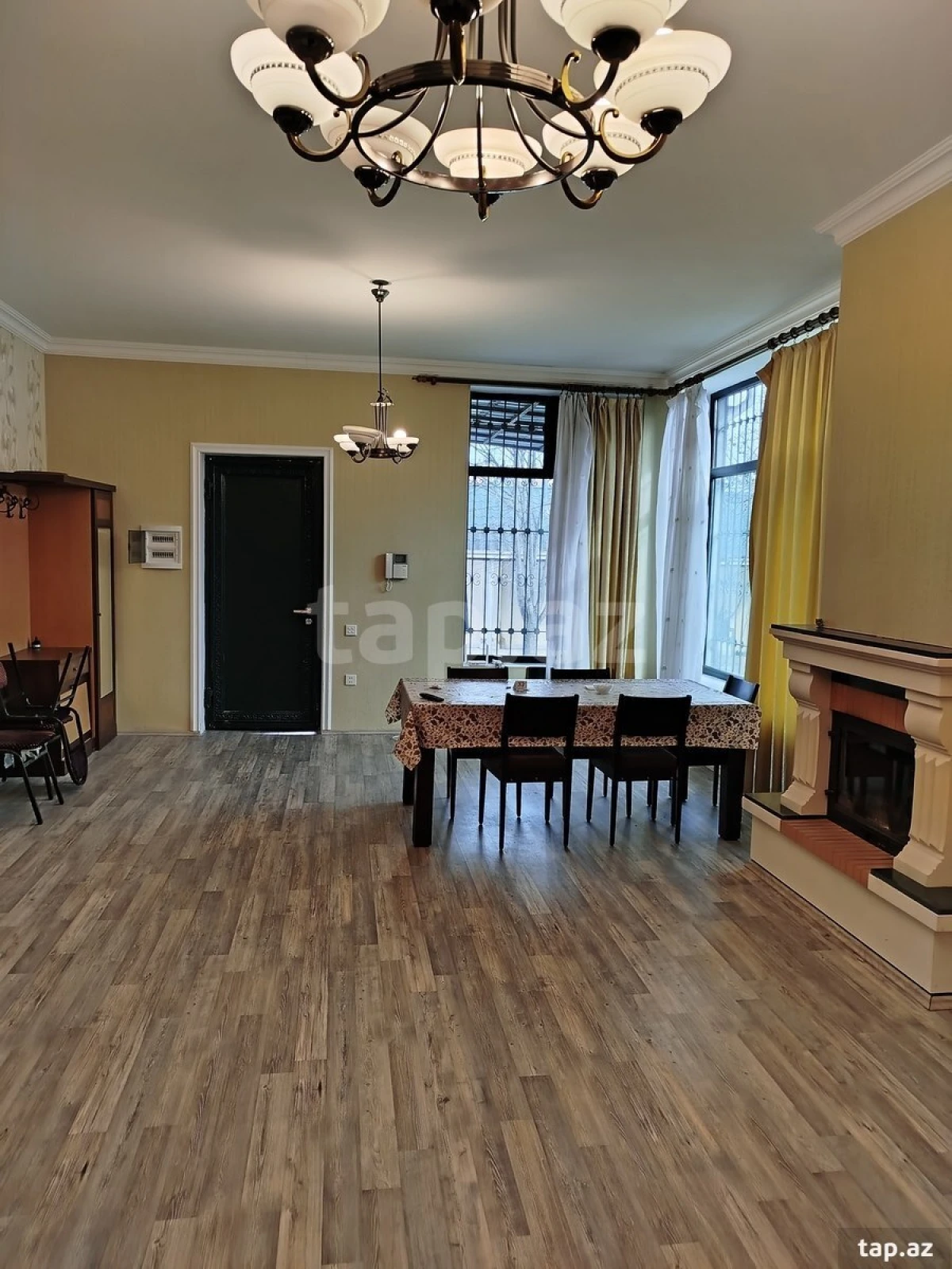 Satılır 5 otaqlı həyət evi