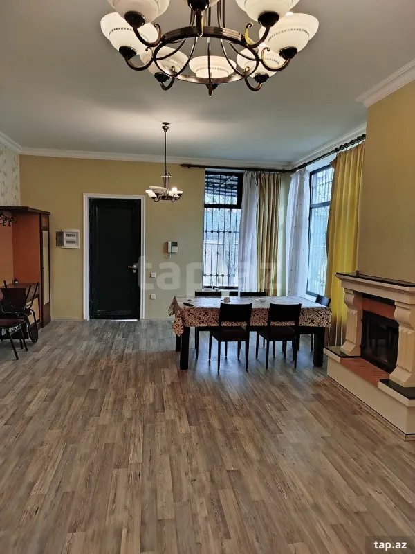 Satılır 5 otaqlı həyət evi