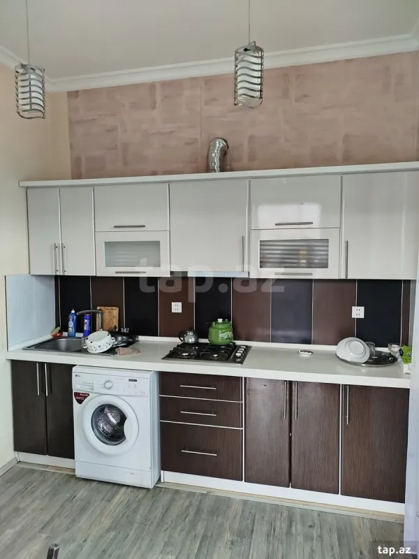 Satılır 5 otaqlı həyət evi