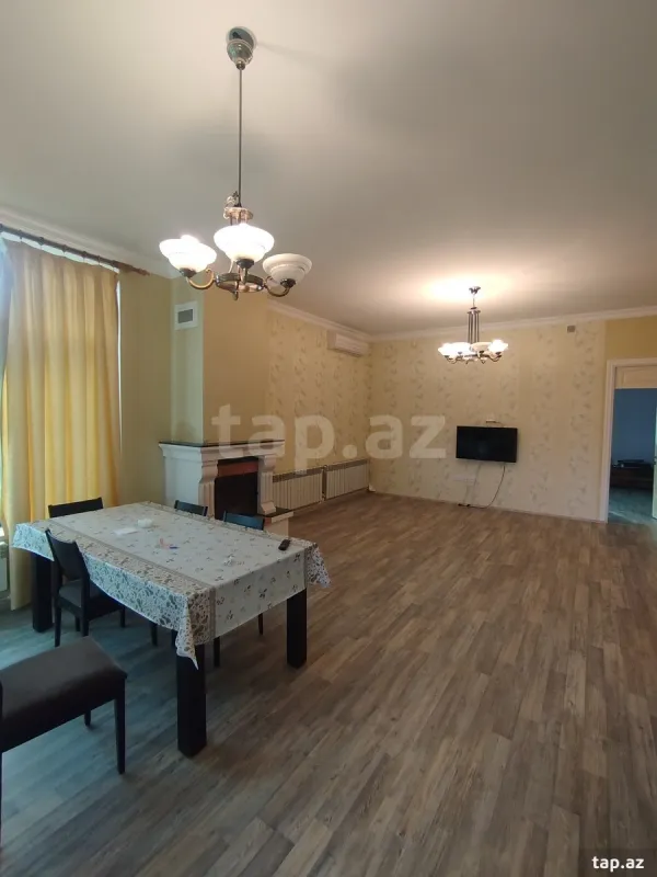 Satılır 5 otaqlı həyət evi