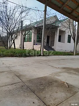 Satılır 5 otaqlı həyət evi
