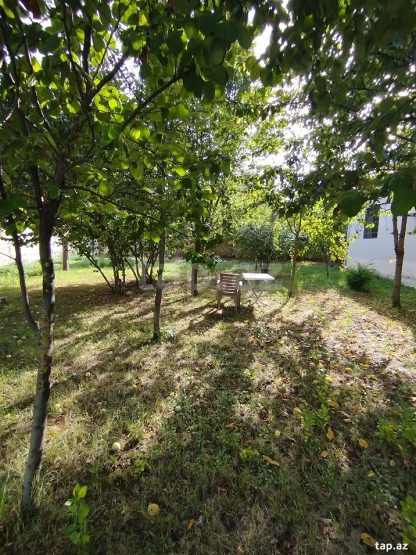 Satılır 5 otaqlı həyət evi