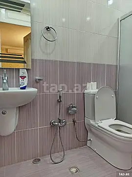 Satılır 5 otaqlı həyət evi