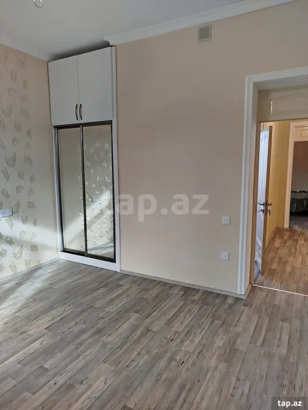 Satılır 5 otaqlı həyət evi