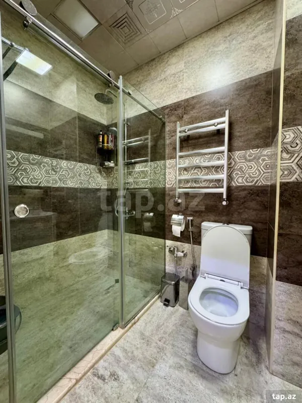 Satılır 2 otaqlı yeni tikili 68 m²