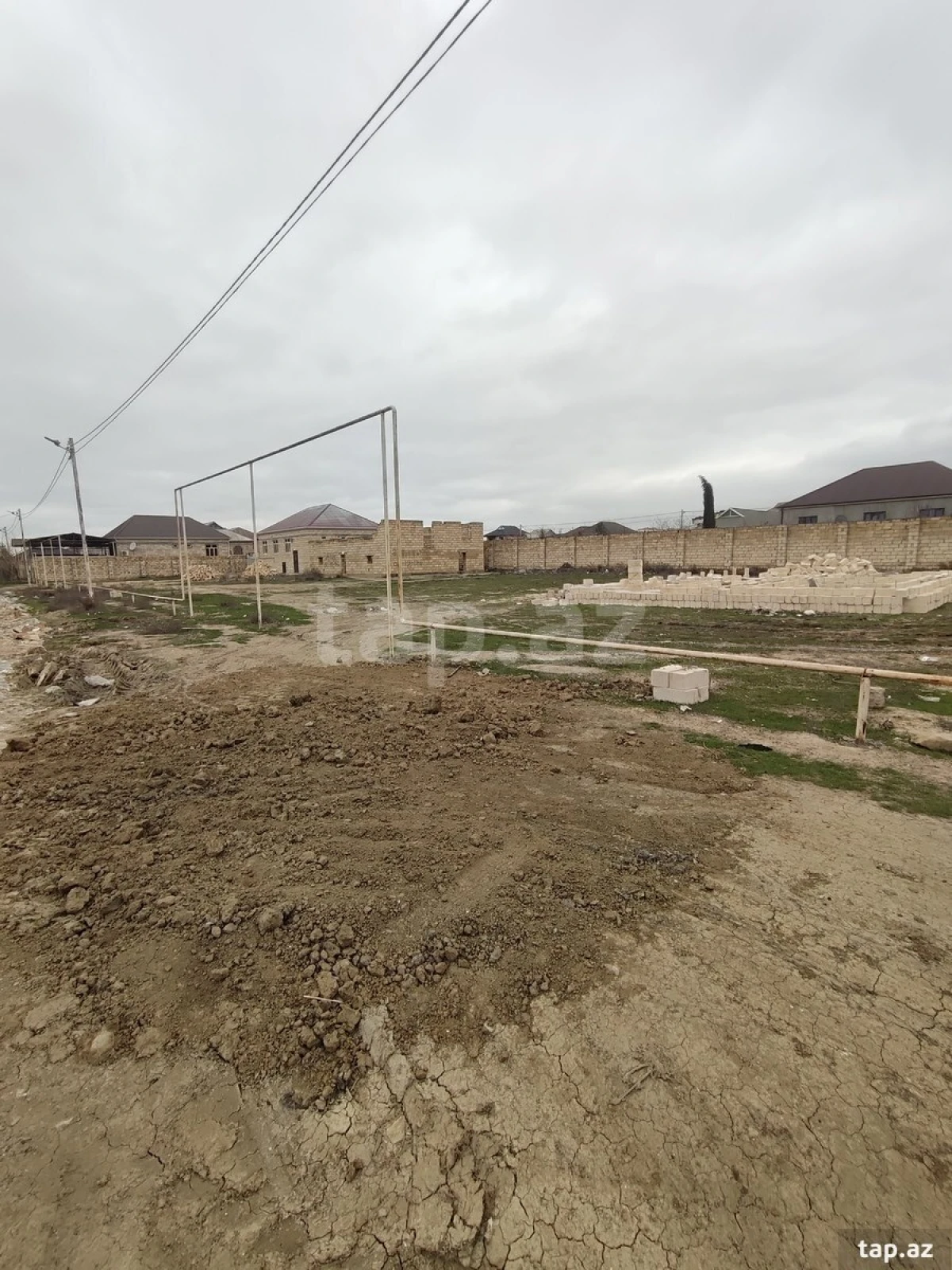 Satılır torpaq sahəsi