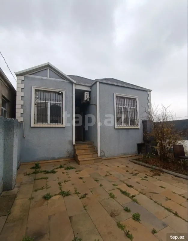 Satılır 3 otaqlı həyət evi