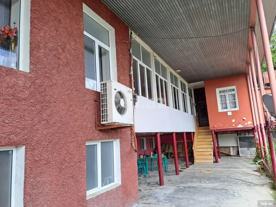 Satılır 4 otaqlı həyət evi 120 m²