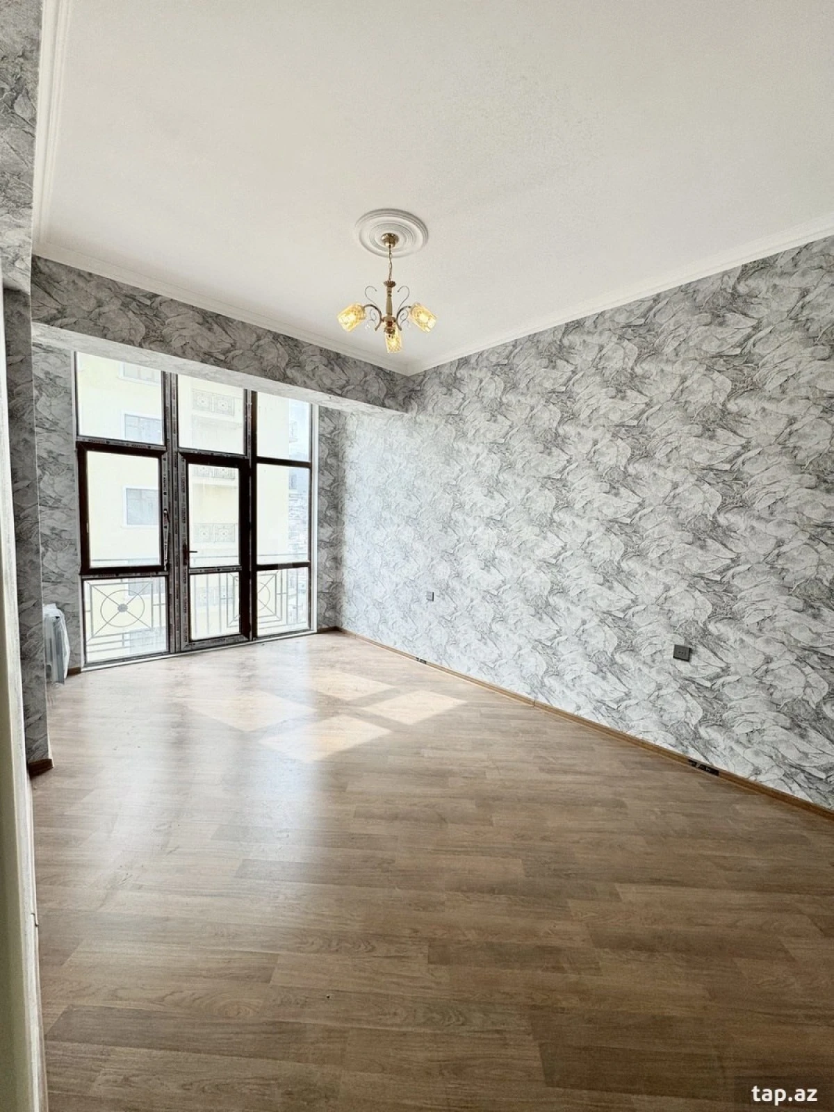 Kirayə verilir 3 otaqlı yeni tikili 115 m²