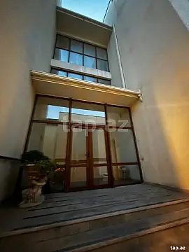 Kirayə verilir 7 otaqlı yeni tikili 340 m²