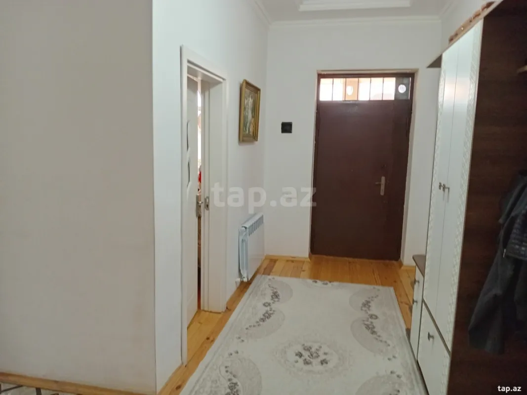 Satılır 4 otaqlı həyət evi