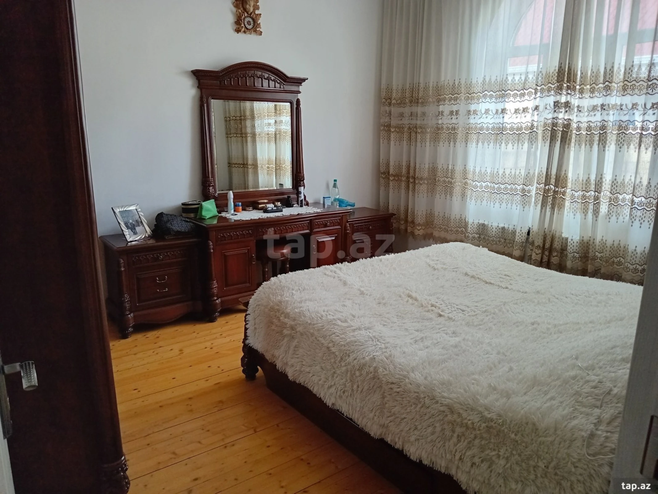 Satılır 4 otaqlı həyət evi