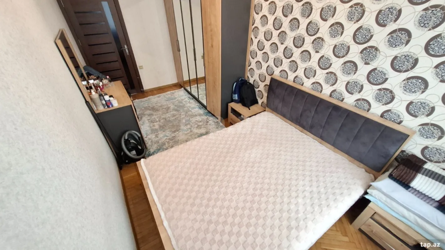 Satılır 2 otaqlı mənzil 55 m²