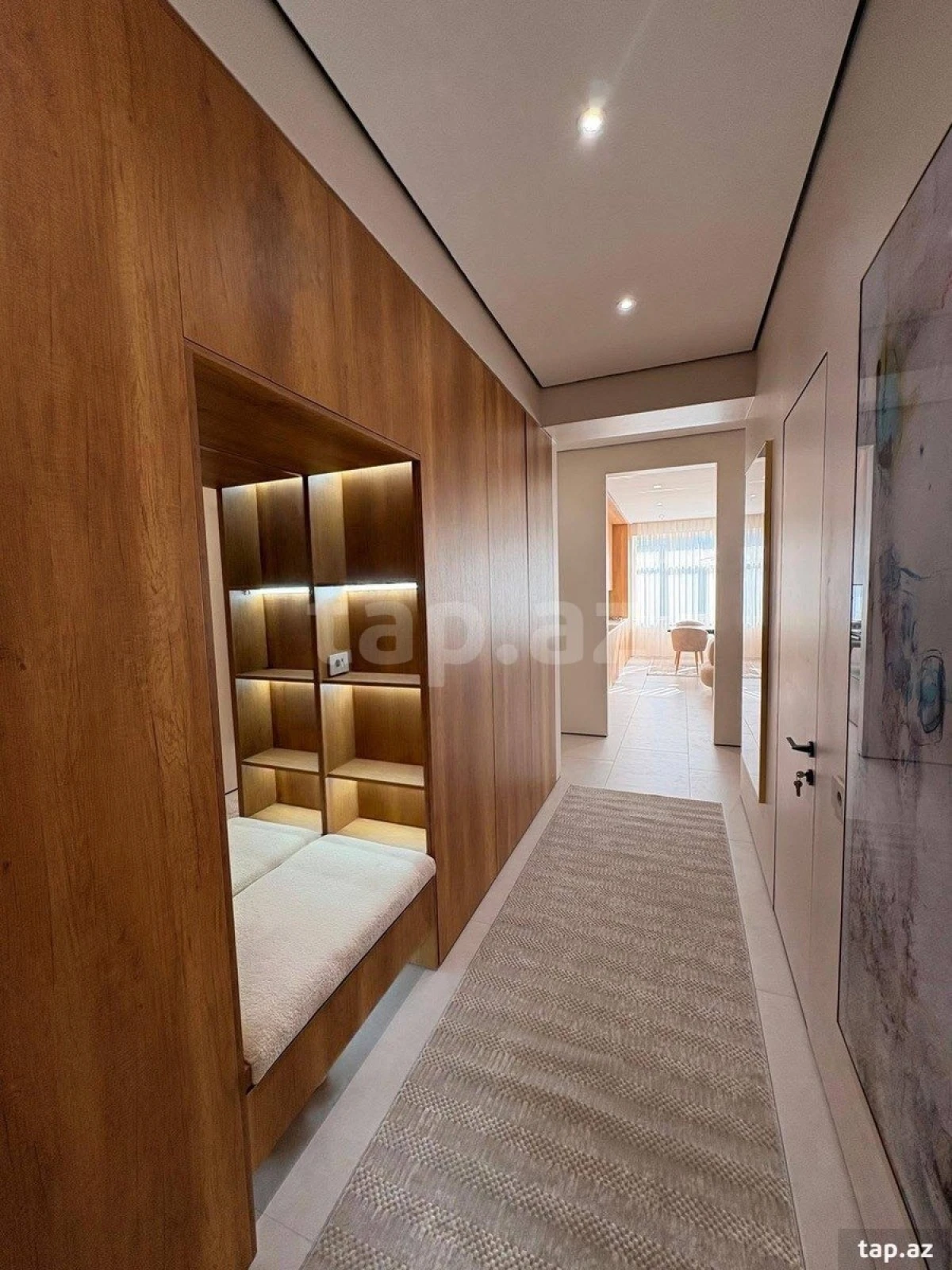 Satılır 3 otaqlı yeni tikili 108 m²