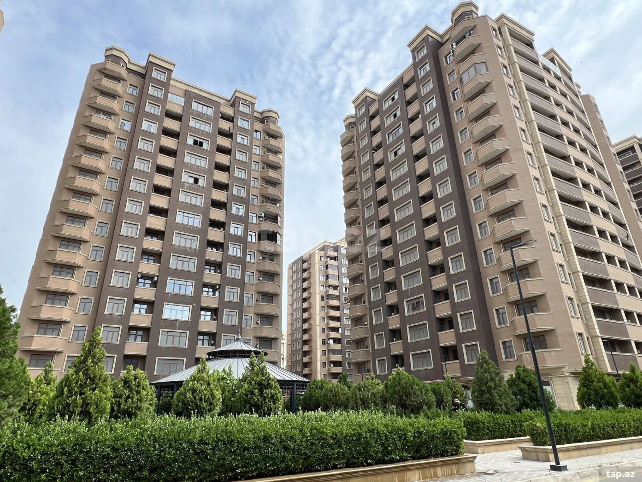 Satılır 3 otaqlı yeni tikili 108 m²