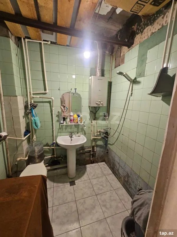 Satılır 1 otaqlı mənzil 40 m²