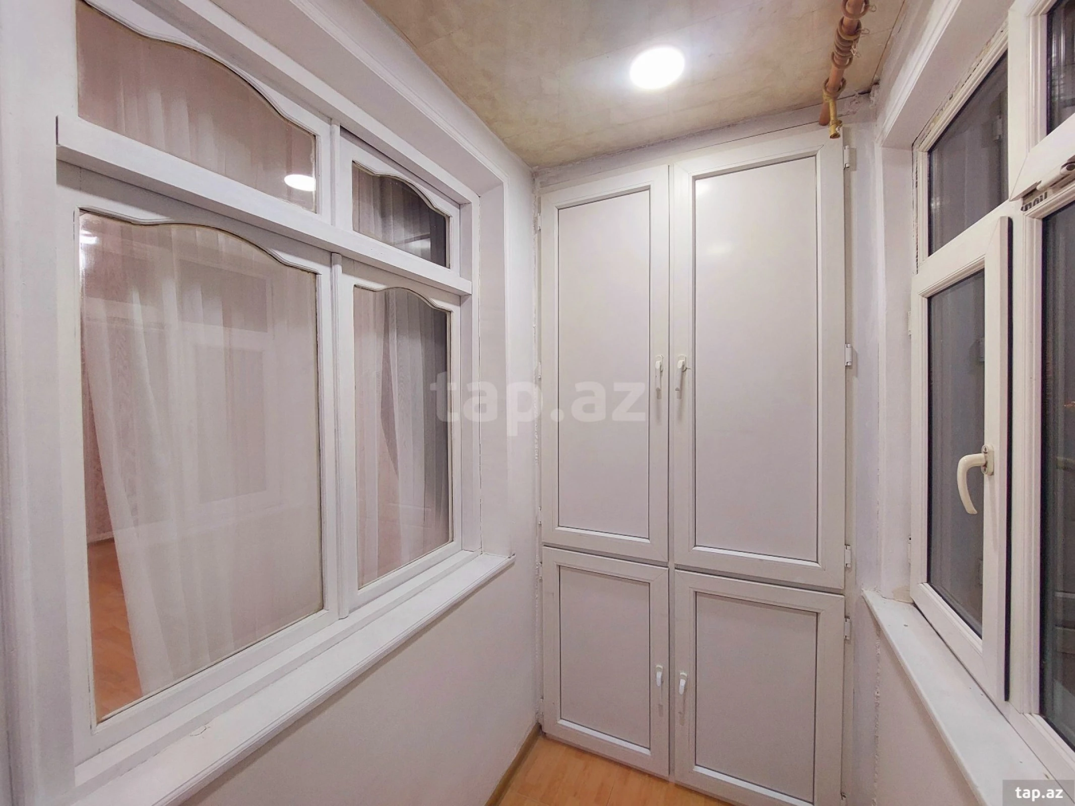 Satılır 2 otaqlı mənzil 55 m²