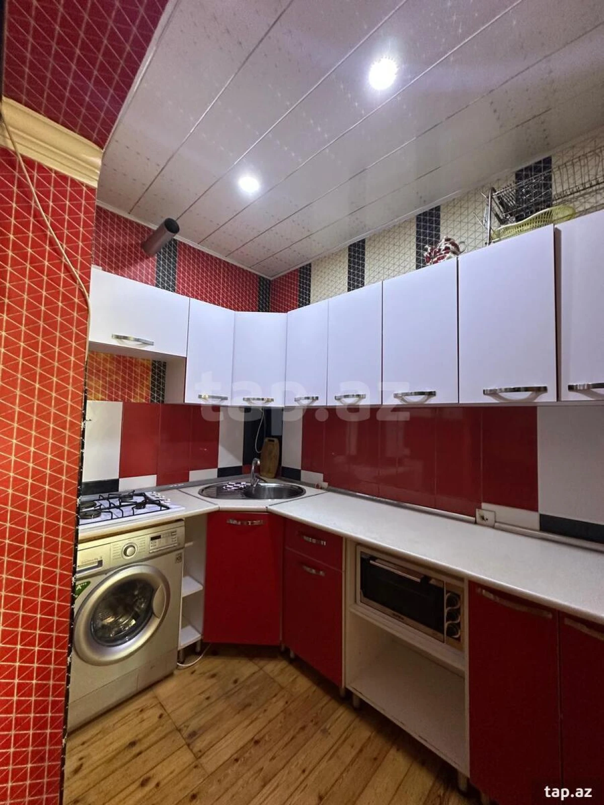 Kirayə verilir 2 otaqlı yeni tikili 60 m²