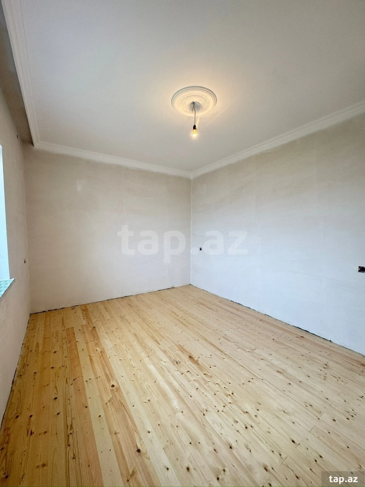 Satılır 3 otaqlı həyət evi