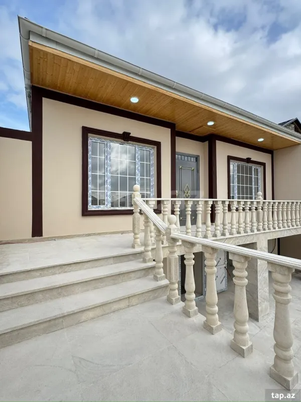 Satılır 3 otaqlı həyət evi