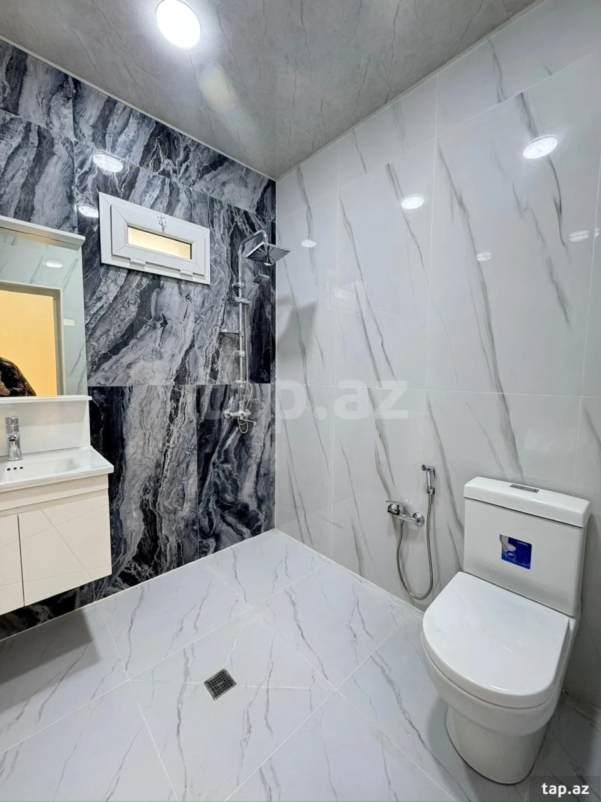 Satılır 3 otaqlı həyət evi