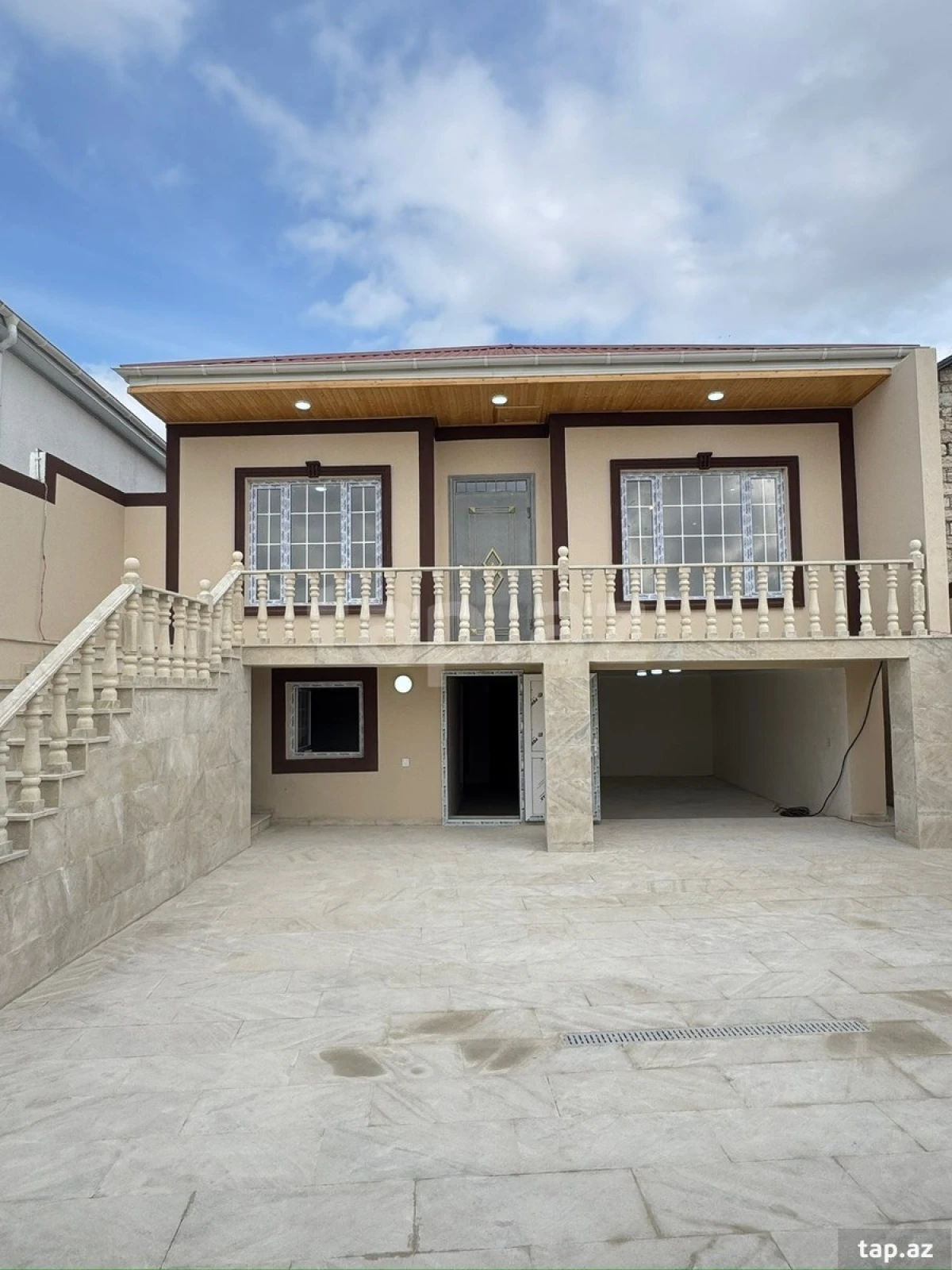 Satılır 3 otaqlı həyət evi