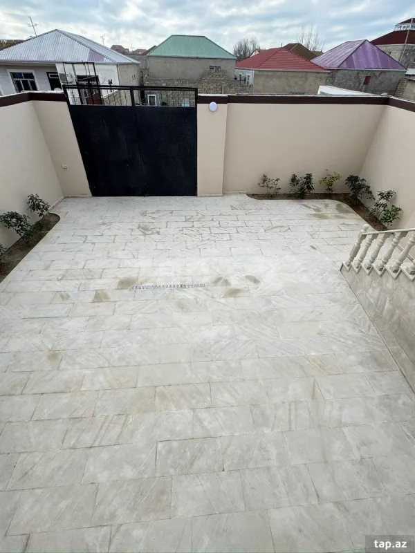 Satılır 3 otaqlı həyət evi