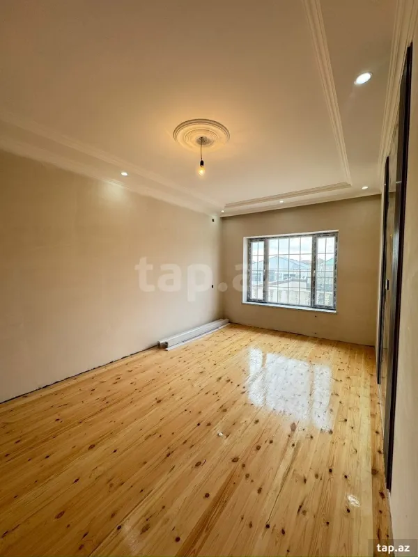 Satılır 3 otaqlı həyət evi