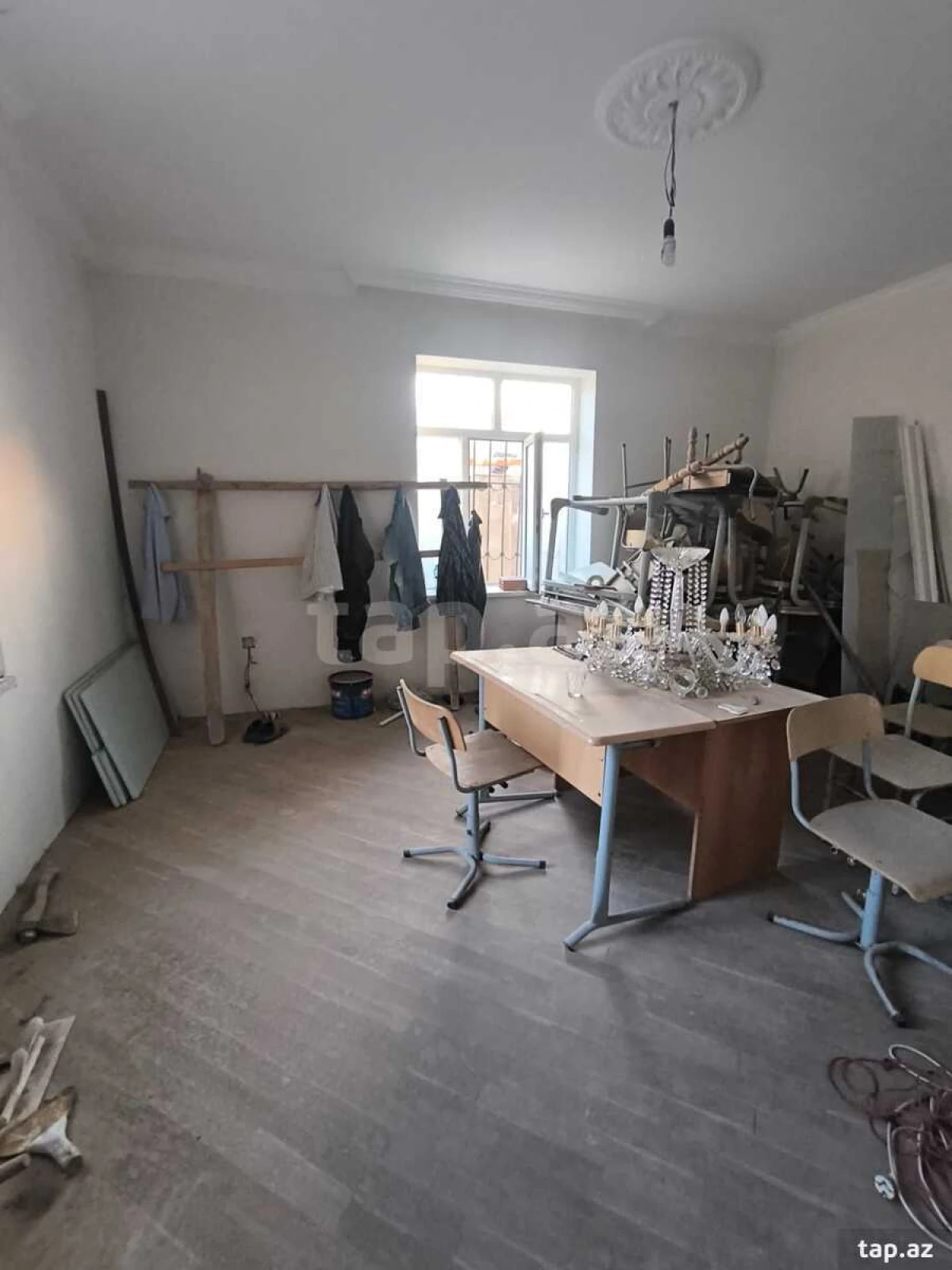 Satılır 7 otaqlı həyət evi