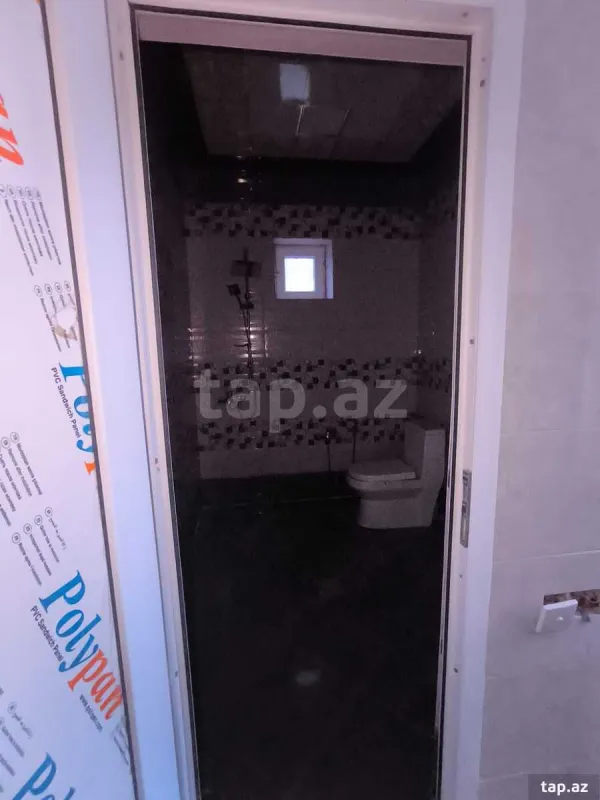 Satılır 7 otaqlı həyət evi