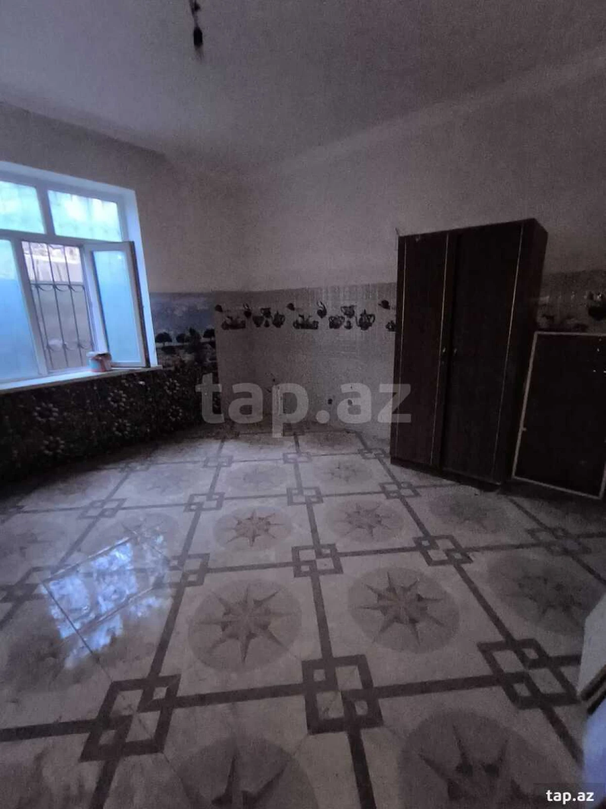 Satılır 7 otaqlı həyət evi