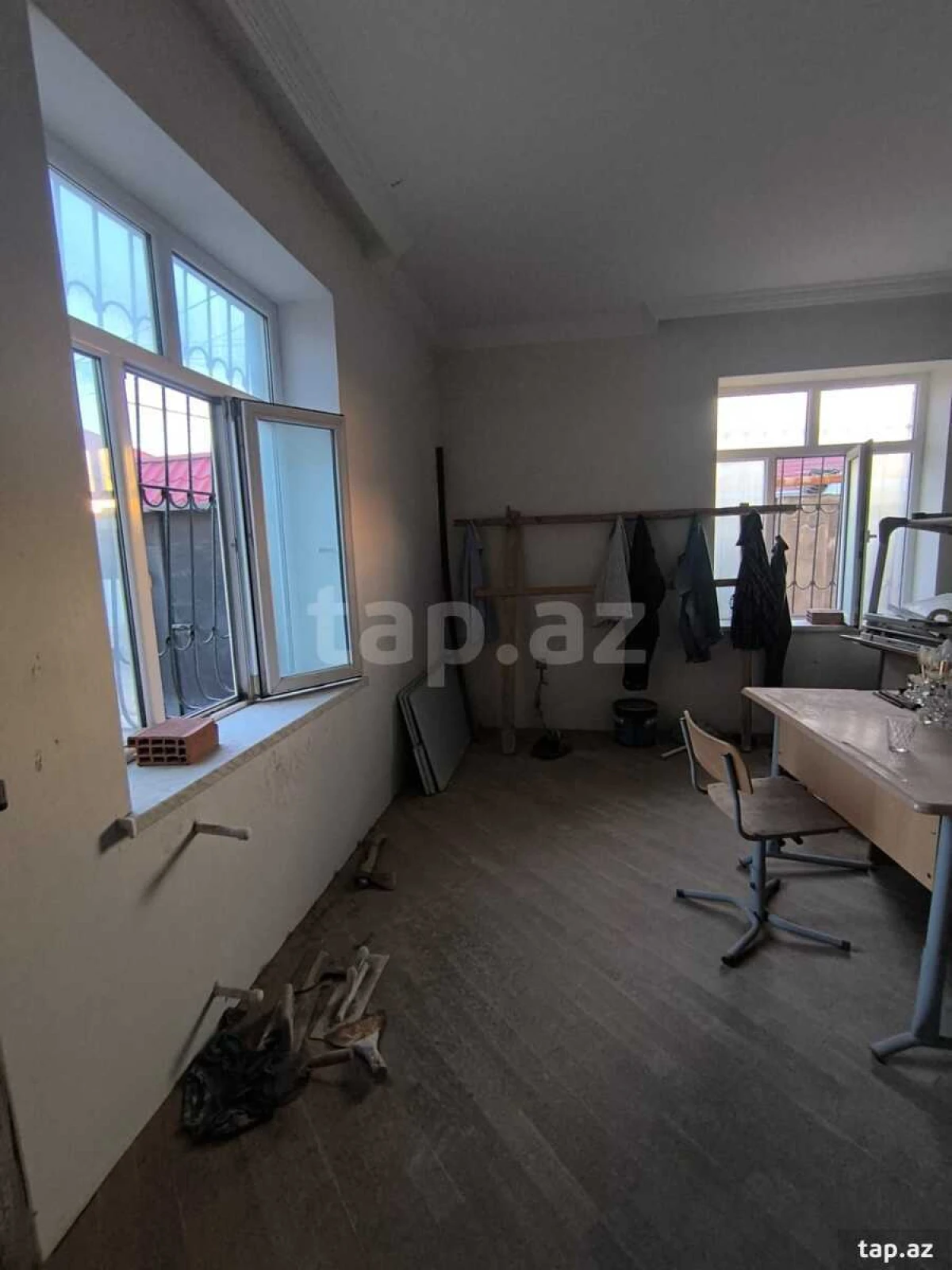 Satılır 7 otaqlı həyət evi