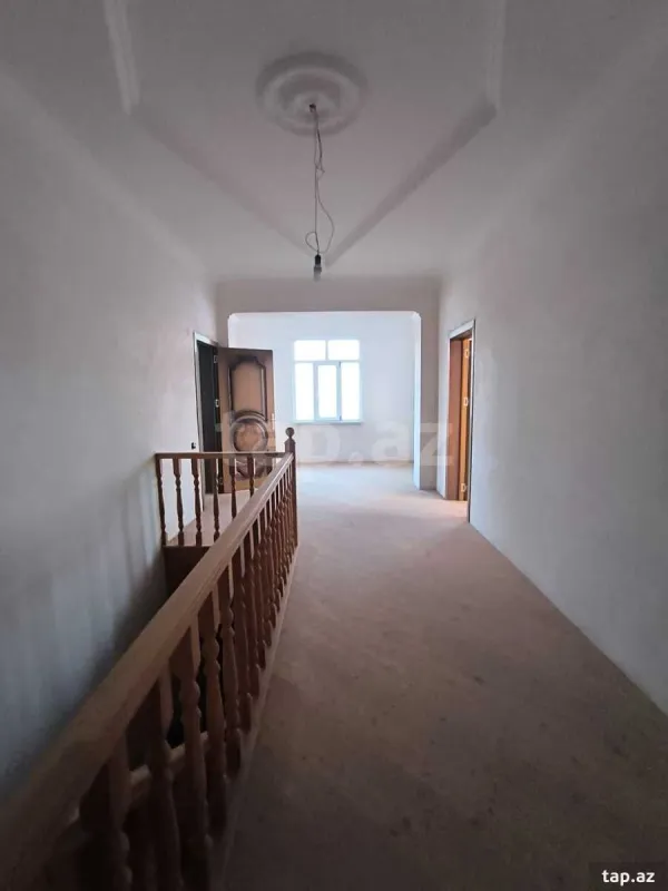 Satılır 7 otaqlı həyət evi