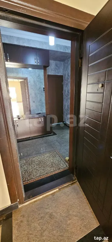 Kirayə verilir 4 otaqlı yeni tikili 180 m²