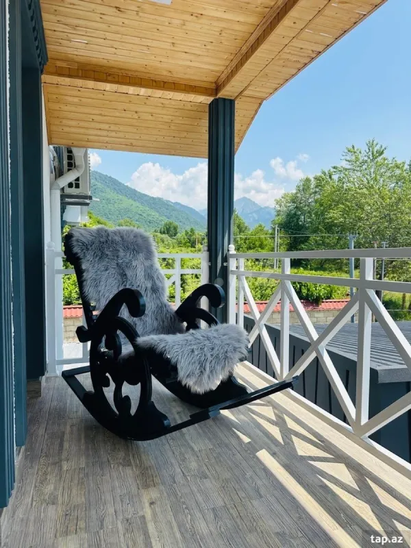 Kirayə verilir 4 otaqlı həyət evi