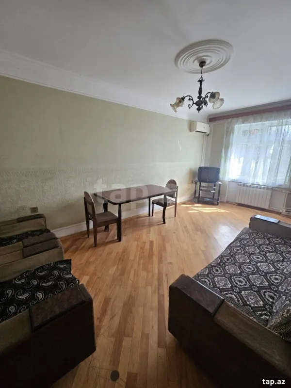 Kirayə verilir 4 otaqlı mənzil 100 m²