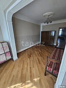 Kirayə verilir 4 otaqlı mənzil 100 m²