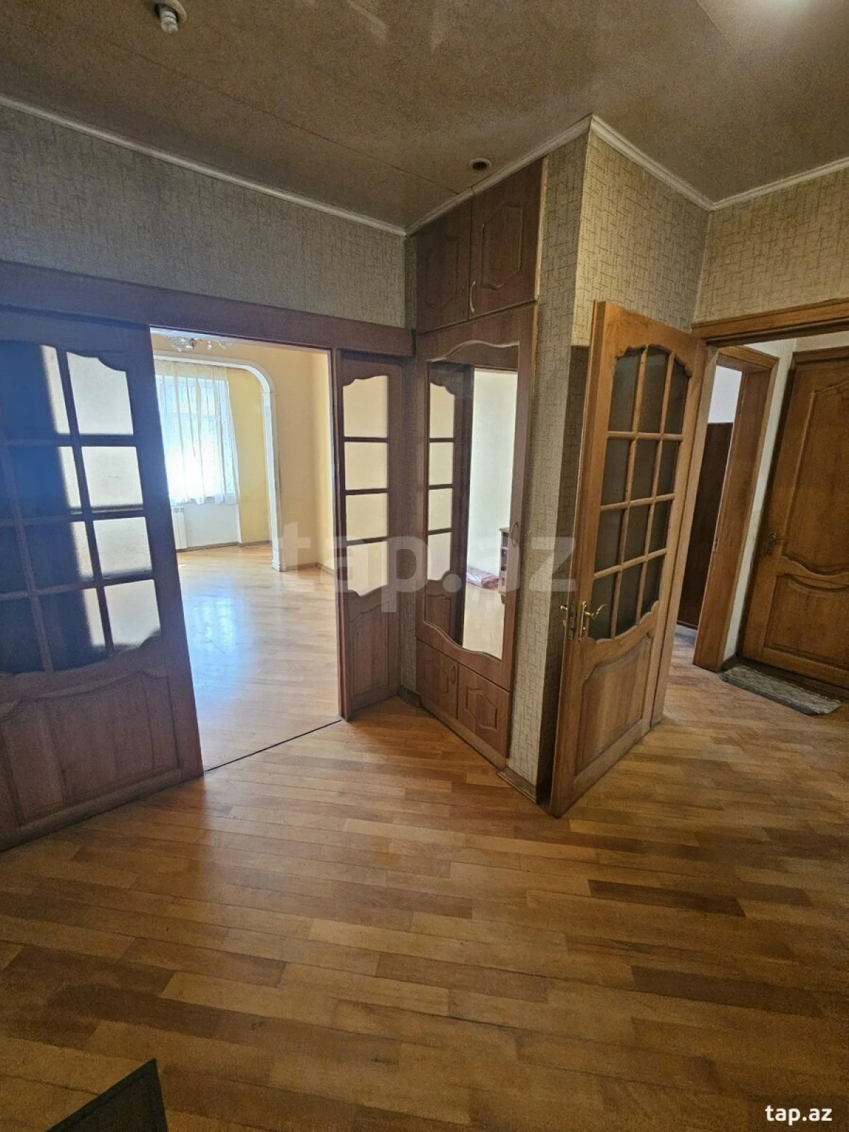 Kirayə verilir 4 otaqlı mənzil 100 m²
