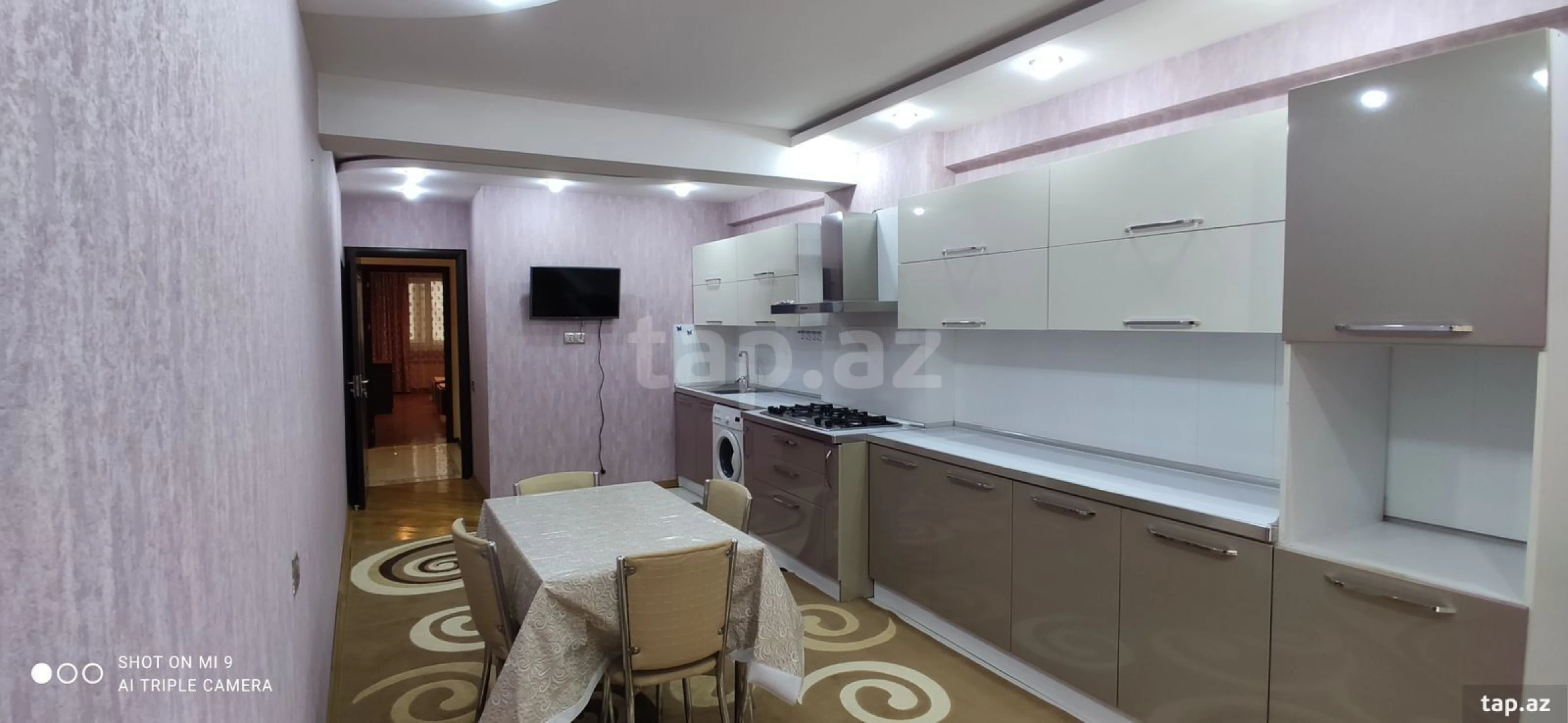 Kirayə verilir 3 otaqlı yeni tikili 155 m²